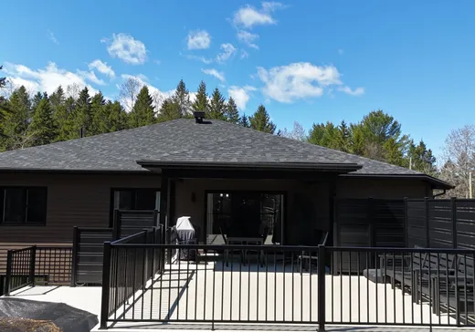 House for sale - 240 Rue Bernier, East Angus, J0B 1R0