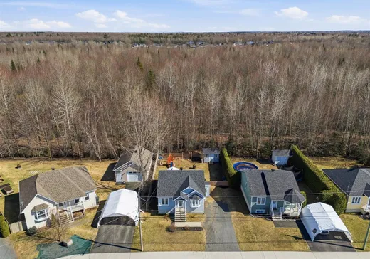 Maison à vendre - 75 Rue Deblois, Drummondville, J2A 4J7