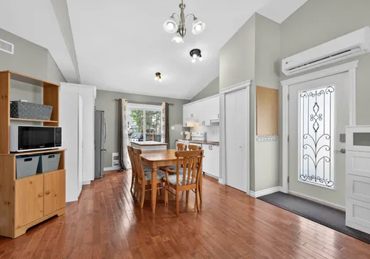 Maison à vendre - 30 Rue d'Anvers, Waterloo, J0E 2N0