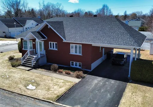 Maison à vendre - 7620 Place Monseigneur-C.-E.-Bourgeois, Trois-Rivières, G8Y 6Z8