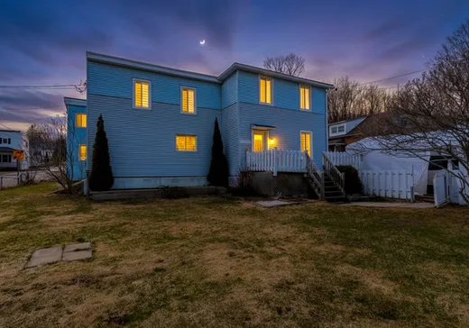 House for sale - 494 Rue St-Joseph, Brownsburg-Chatham, J8G 2Z1