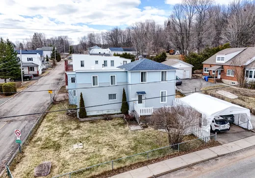 House for sale - 494 Rue St-Joseph, Brownsburg-Chatham, J8G 2Z1