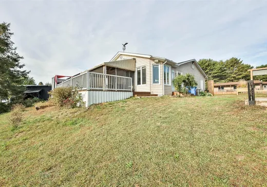 Bungalow à vendre - 3 Ch. Marion, Val-des-Bois, J0X3C0