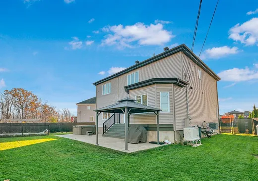 Maison à vendre - 102 Rue St-François, Les Cedres, J7T 0N4