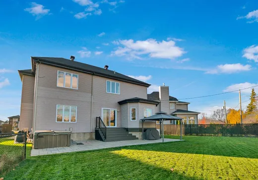 Maison à vendre - 102 Rue St-François, Les Cedres, J7T 0N4