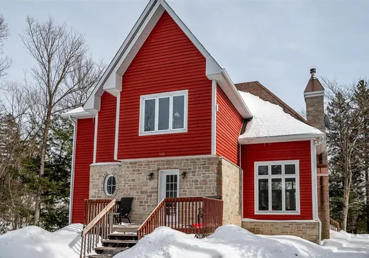 Two or more stories for sale - 960 Ch. du Belvédère, Sainte-Adèle, J8B1M5