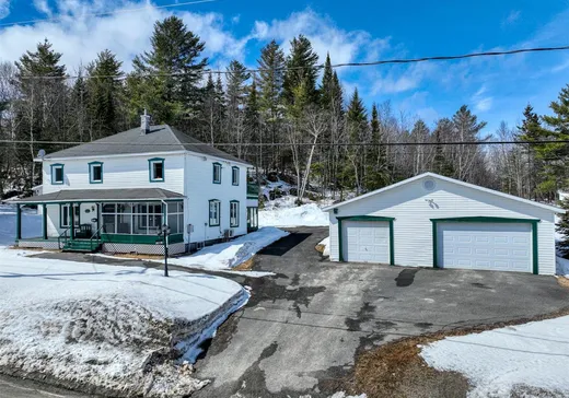 Two or more stories for sale - 50 Av. Roy, St-Joseph-De-Coleraine, G0N1B0