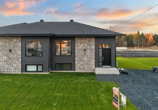 Bungalow for sale - 15499 21e Avenue, Saint-Georges, G5Z2B3