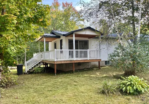Bungalow à vendre - 155 Boul. Nolin, Asbestos, J0A1K0