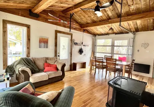 Maison à vendre - 155 Boul. Nolin, Asbestos, J0A 1K0