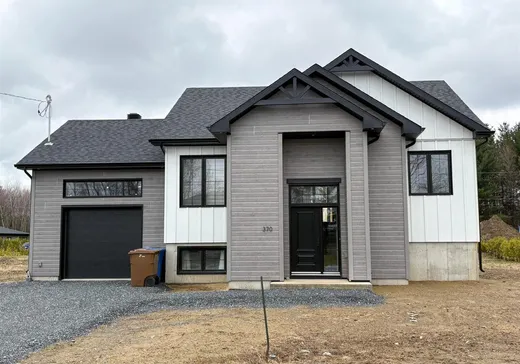 Bungalow à vendre - 370 Rue Lampron, St-Cyrille-De-Wendover, J1Z0G6