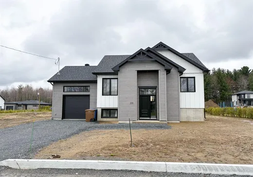 Maison à vendre - 370 Rue Lampron, St-Cyrille-De-Wendover, J1Z 0G6