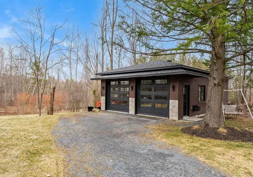 Maison à vendre - 1176 Ch. Édouard-Roy, Sherbrooke, J1R 0K1