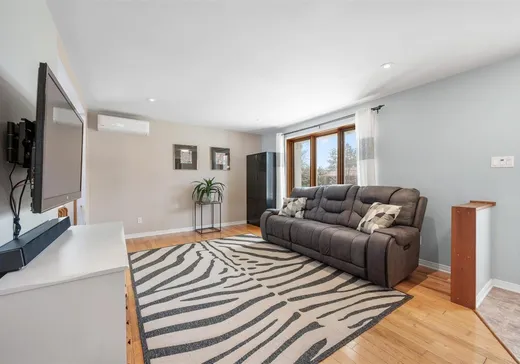 House for sale - 200 49e Avenue, Saint-Zotique, J0P 1Z0