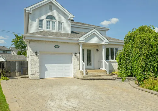 Maison à étages à vendre - 6018 Rue des Merisiers, St-Hubert, J3Y8M7
