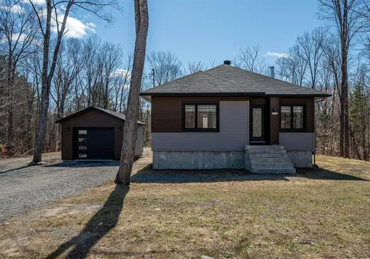 Bungalow à vendre - 45 Rue de l'Affluent, St-Hippolyte, J8A0G5