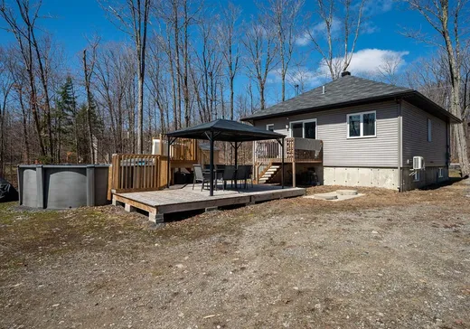 Maison à vendre - 45 Rue de l'Affluent, St-Hippolyte, J8A 0G5