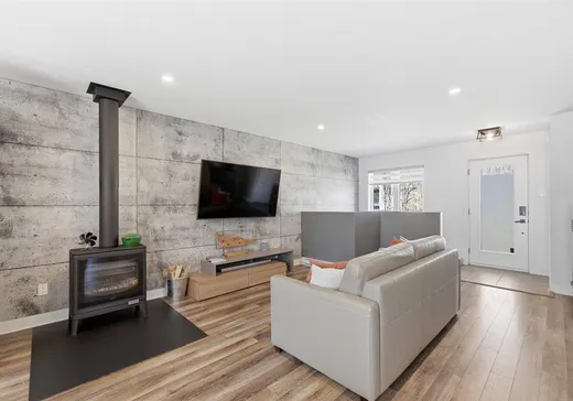 Maison à vendre - 45 Rue de l'Affluent, St-Hippolyte, J8A 0G5