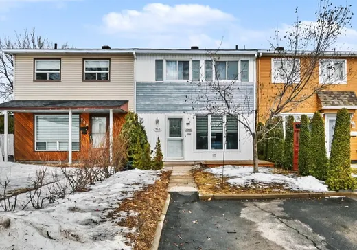 Maison à étages à vendre - 746 Rue Grégoire, Laval (Fabreville), H7P2V2
