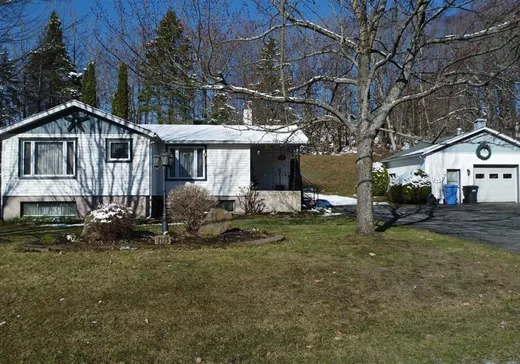 Bungalow for sale - 2125 Ch. Alfred-Champigny, Fleurimont, J1H5H2