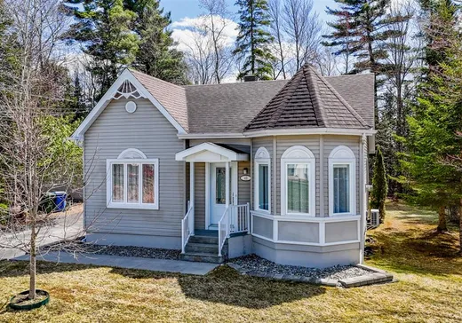 House for sale - 43 Rue des Cèdres, Magog, J1X 6E9