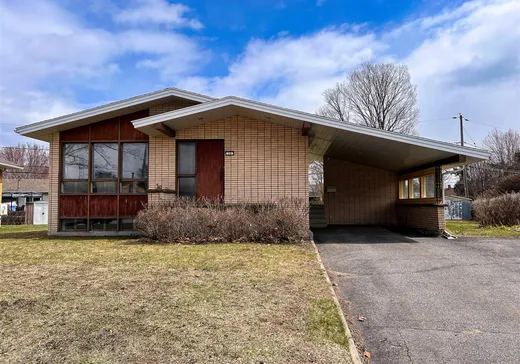Maison à vendre - 14 Rue St-Jean, Victoriaville, G6P 2V1