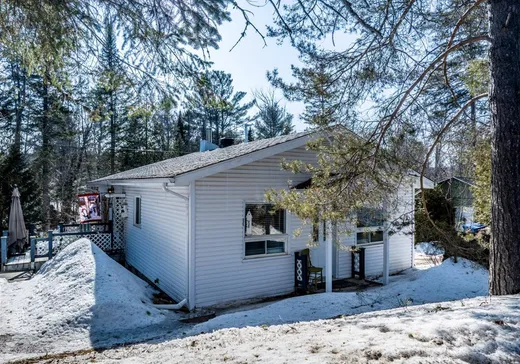 House for sale - 1018 Ch. des Pionniers, St-Mathieu-Du-Parc, G0X 1N0