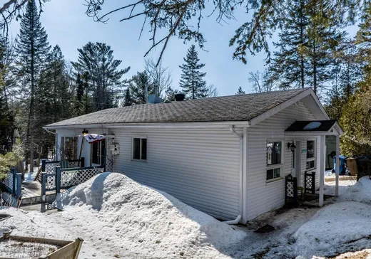 House for sale - 1018 Ch. des Pionniers, St-Mathieu-Du-Parc, G0X 1N0