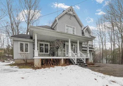 Maison à vendre - 1078 Rue Suzor-Côté, Saint-Jérôme, J5L 2R4