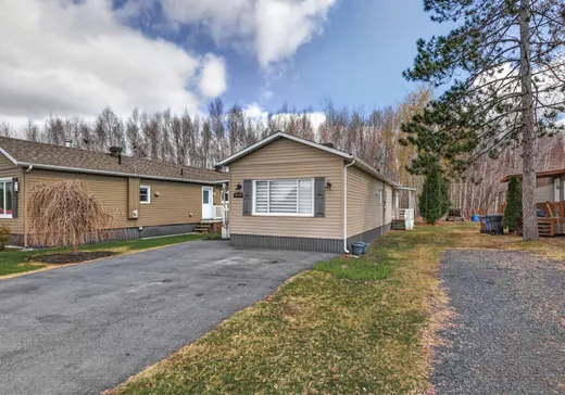 Maison à vendre - 659 10e Avenue, Contrecoeur, J0L 1C0