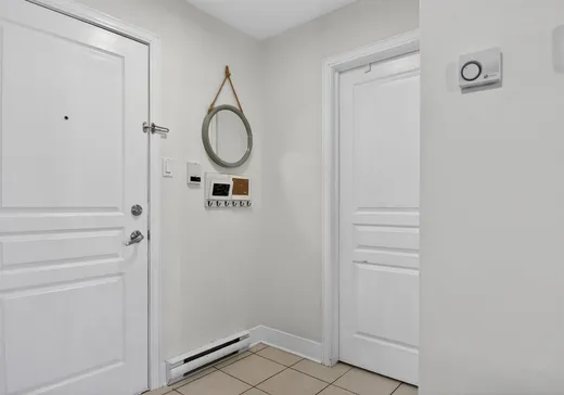 Condo à vendre - 320 Rue Cherrier, App. 2, Saint-Jérôme, J7Z 2L9