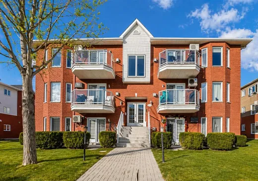 Condo for sale - 2550 Boul. Jacques-Marcil, App. 202, St-Hubert, J3Y9A3