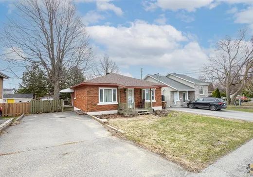Bungalow à vendre - 15 Rue Joly, Boisbriand, J7G1N9