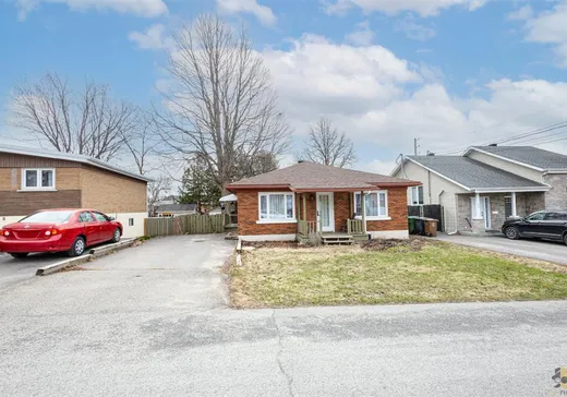 Maison à vendre - 15 Rue Joly, Boisbriand, J7G 1N9