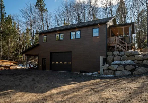 Bungalow à vendre - 200 Rue du Joli-Buisson, Sainte-Marguerite-du-Lac-Masson, J0T1L0