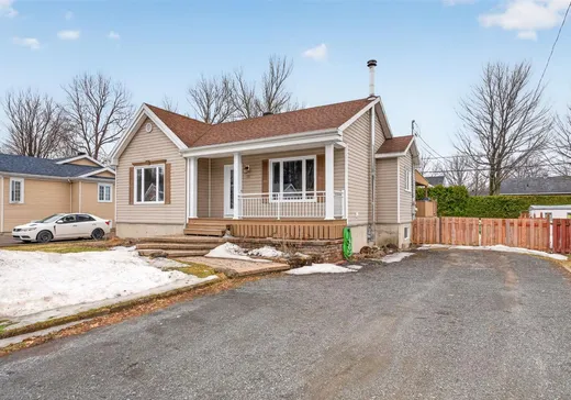 House for sale - 20 Rue des Bourdaines, St-Etienne-De-Lauzon, G6J 1X8