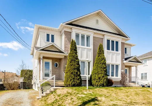 Two or more stories for sale - 5423 Rue Daunais, Sherbrooke, J1N3V6