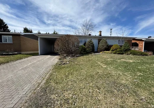 Bungalow à vendre - 2555 Rue Beaudoin, Drummondville, J2B5J3