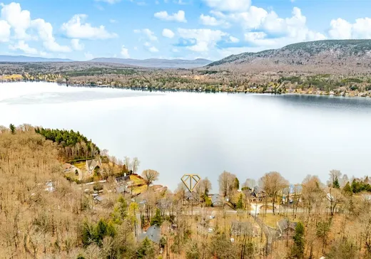 Two or more stories for sale - 168 Ch. Allard, Coaticook, J1A2S4