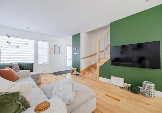 Maison à vendre - 2362 Rue des Tiarelles, Saint-Emile, G3E 1M5