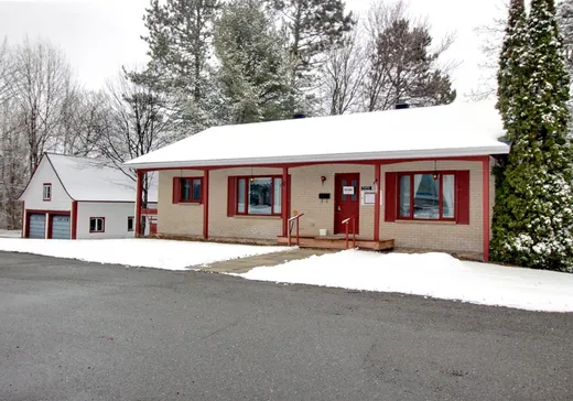 Maison à vendre - 1904 Rue St-Vallier, Pohénégamook, G0L 1J0