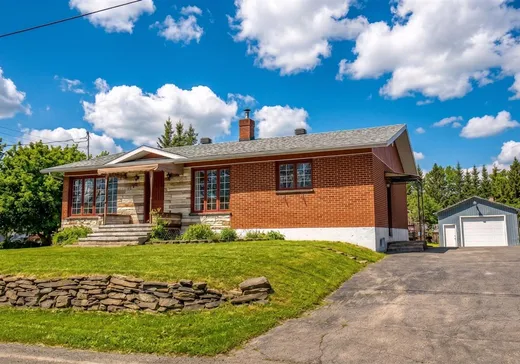 Bungalow à vendre - 159 Rue Principale, Sainte-Lucie-de-Beauregard, G0R3L0