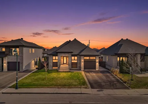 Bungalow for sale - 3309 Rue Laurin, Sainte-Marthe-sur-le-Lac, J0N1P0