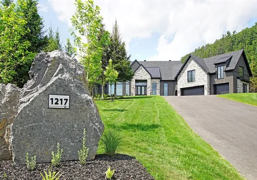 Bungalow à vendre - 1217 Ch. du Millepertuis, Saint-Sauveur, J0R1K0