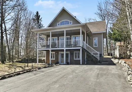 Maison à vendre - 74 Ch. des Rochers, Saint-Sauveur, J0R 1R1