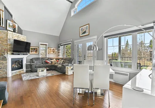 Maison à vendre - 74 Ch. des Rochers, Saint-Sauveur, J0R 1R1