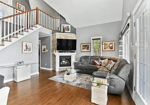 Maison à vendre - 74 Ch. des Rochers, Saint-Sauveur, J0R 1R1