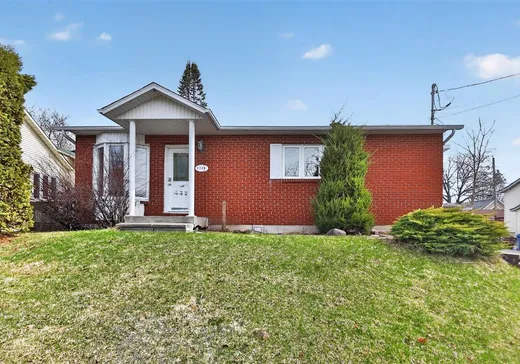 Bungalow à vendre - 1133 24e Avenue, Saint-Jérôme, J7Z3J1