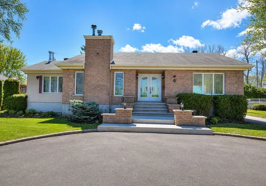 Maison à vendre - 11 Rue Auguste-Robert, L'Île-Perrot, J7V 8K3
