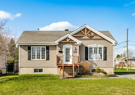 Bungalow à vendre - 136 Rue St-Gérard, East Angus, J0B1R0